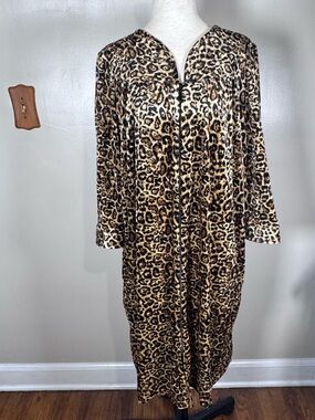 Simply Basic Leopard Print Full Zip Pockets Lounge Nightgown Housecoat Sz L